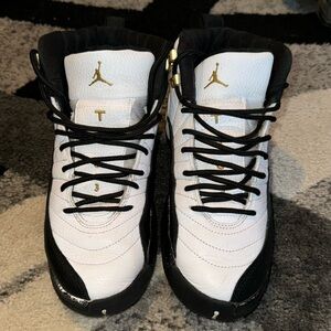 Jordan 12 Retro
Royalty Taxi (GS)